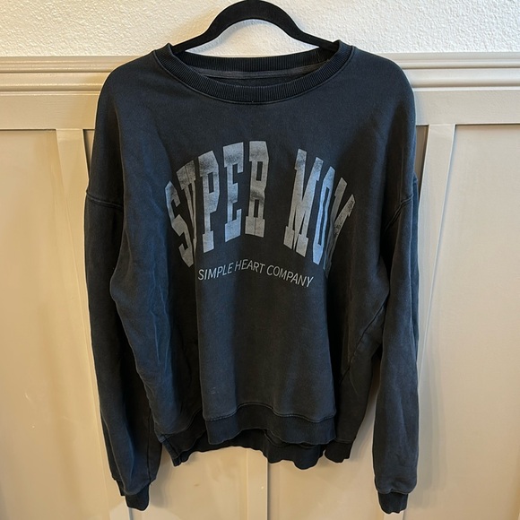 Simple heart co super mom sweatshirt size medium - Picture 3 of 6